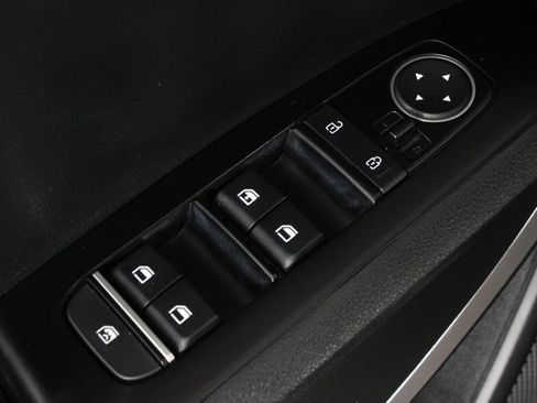 Used 2023 Kia Soul S FWD image 22