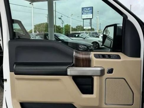 Used 2015 Ford F150 Lariat w/ Equipment Group 502A Luxury image 20