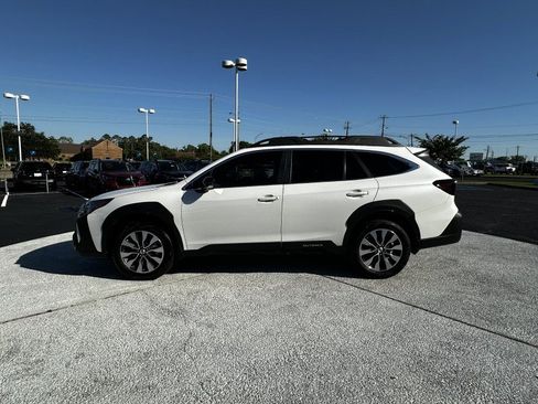 Used 2025 Subaru Outback Limited w/ Popular Package #2 AWD/4WD image 4