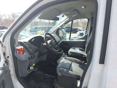 Used 2019 Ford Transit 150 130 Low Roof RWD image 6