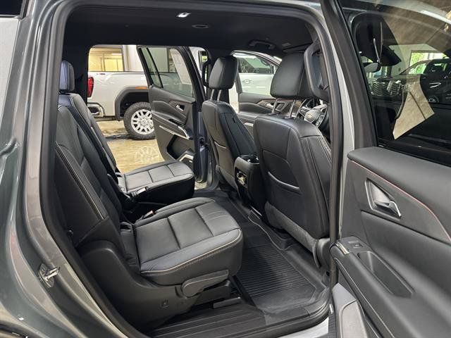 Certified 2026 Chevrolet Traverse High Country w/ LPO, Floor Liner Package AWD/4WD image 12