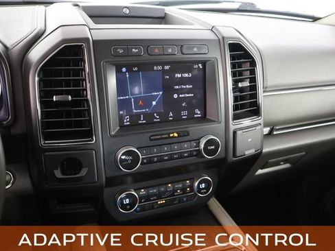 Used 2019 Ford Expedition Limited w/ Equipment Group 301A AWD/4WD image 27