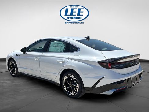 New 2026 Hyundai Sonata SEL image 4