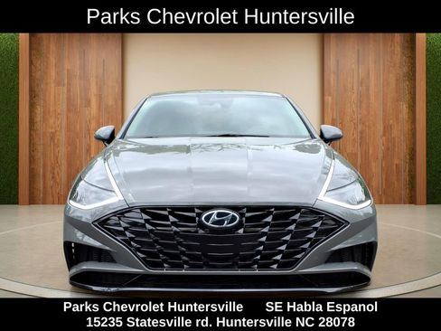 Used 2022 Hyundai Sonata SEL FWD image 2