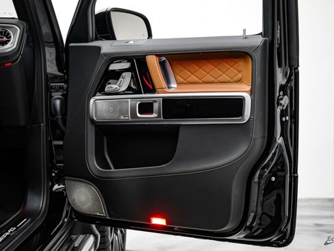 Used 2025 Mercedes-Benz G 63 AMG 4MATIC image 96