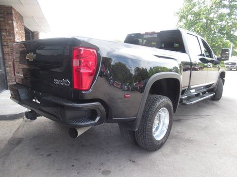 Used 2024 Chevrolet Silverado 3500 High Country w/ High Country Premium Package image 14