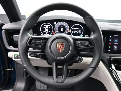 Certified 2025 Porsche Panamera image 7
