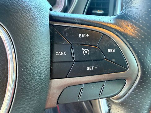 Used 2019 Dodge Challenger R/T Scat Pack w/ Shaker Package RWD image 14