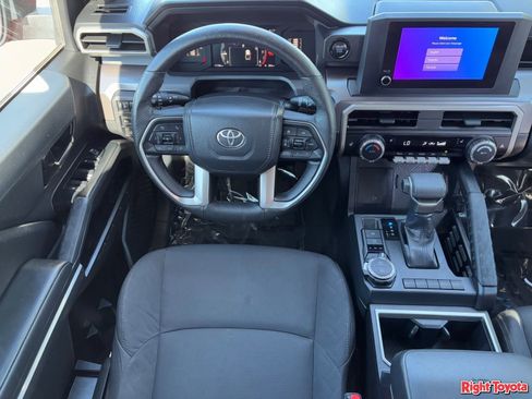 Certified 2025 Toyota Tacoma SR5 image 16