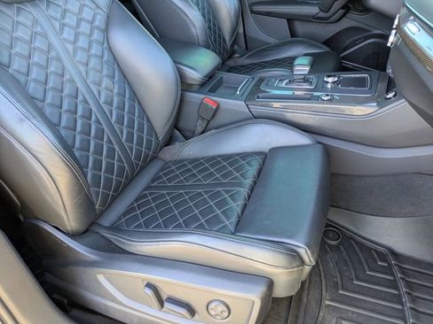 Used 2018 Audi SQ5 Prestige image 11