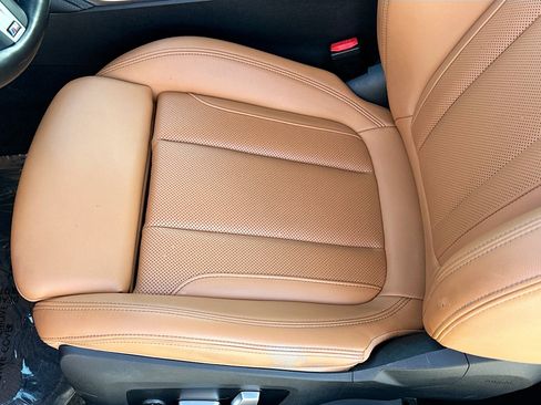 Used 2024 BMW 430i Convertible w/ M Sport Package RWD image 20