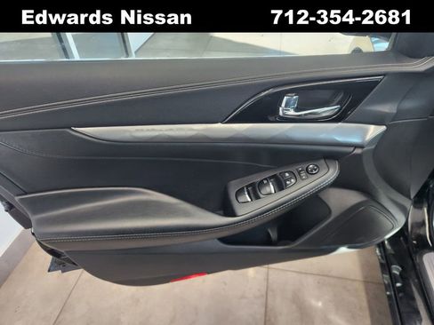 Used 2023 Nissan Maxima SV image 17