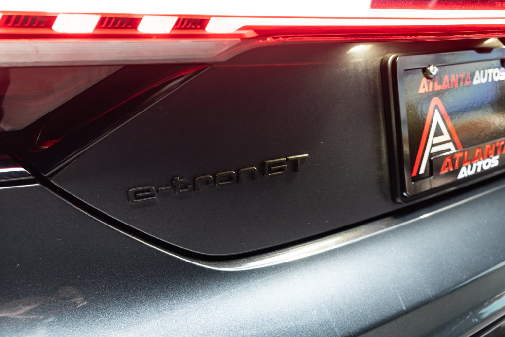 Used 2022 Audi e-tron GT Premium Plus AWD/4WD image 19