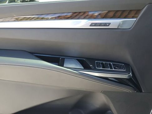 New 2026 Cadillac Escalade ESV Platinum Sport w/ LPO, ONYX Package AWD/4WD image 9