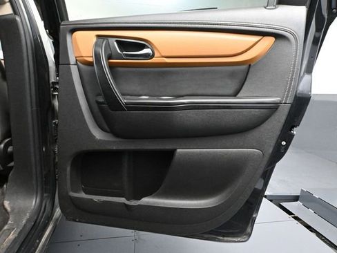 Used 2014 Chevrolet Traverse LT w/ All-Star Edition image 38