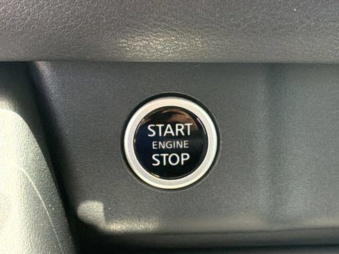 Used 2023 Nissan Rogue SL w/ SL Premium Package FWD image 16