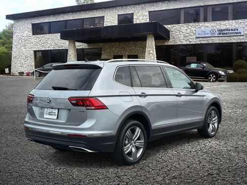 Used 2021 Volkswagen Tiguan SEL AWD/4WD image 6