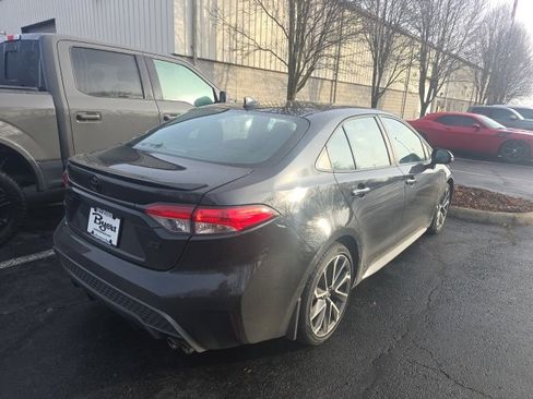 Used 2022 Toyota Corolla SE w/ Carpet Mat Package (TMS) image 7