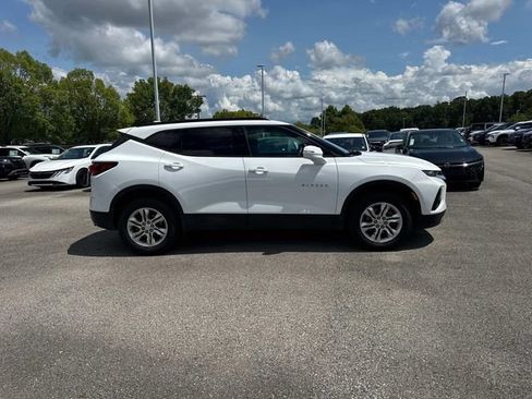 Used 2021 Chevrolet Blazer LT FWD image 3