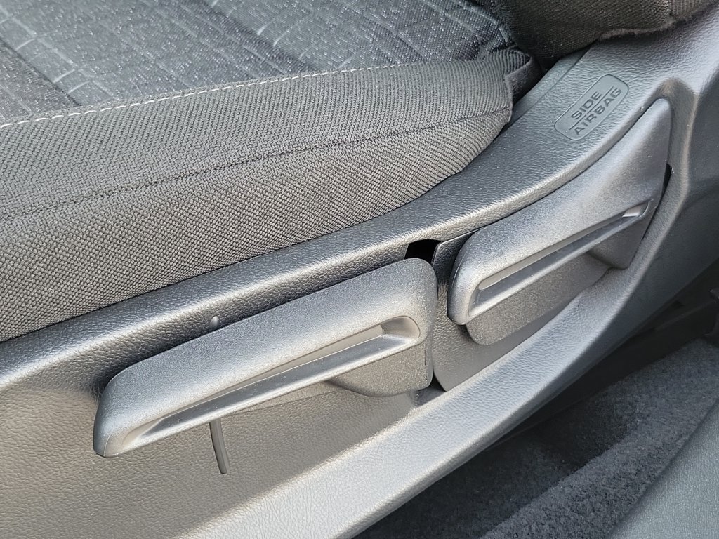 Used 2027 Honda HR-V LX image 22