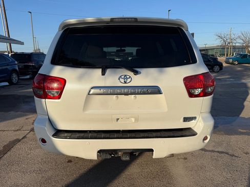 Used 2013 Toyota Sequoia Platinum image 6