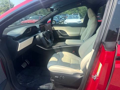 Used 2022 Tesla Model X Plaid AWD/4WD image 5