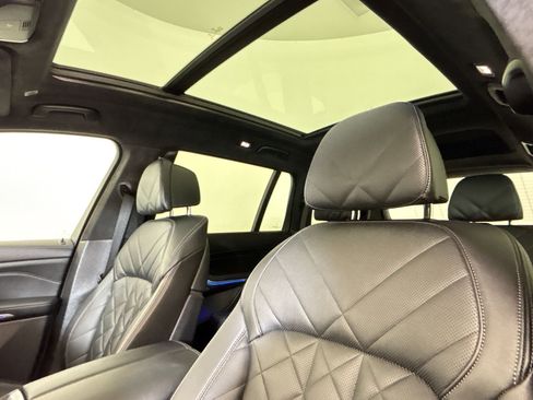 Used 2024 BMW X7 xDrive40i w/ M Sport Package image 14