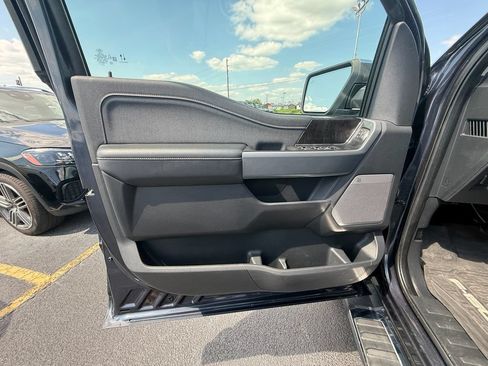 Used 2021 Ford F150 Lariat AWD/4WD image 11
