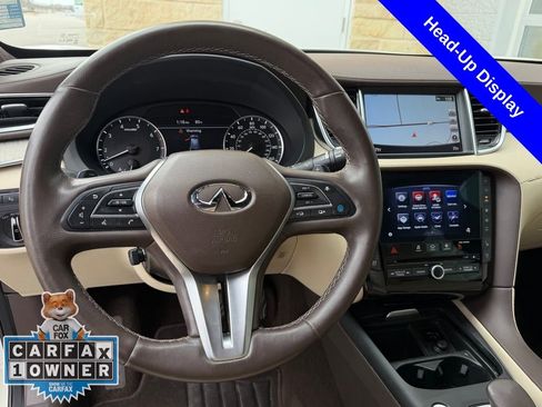 Used 2019 INFINITI QX50 Essential w/ Sensory Package image 13