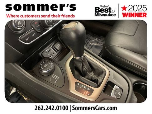 Used 2016 Jeep Cherokee Limited AWD/4WD image 21