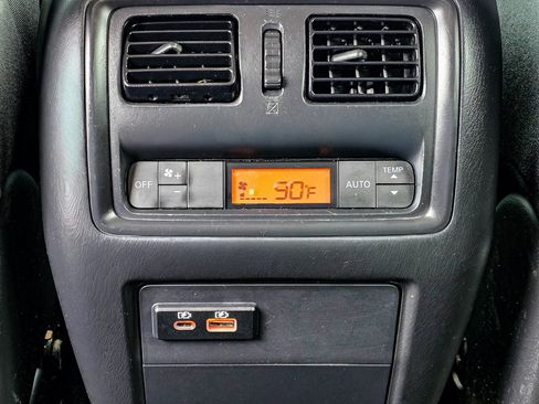 Used 2020 Nissan Pathfinder S image 26