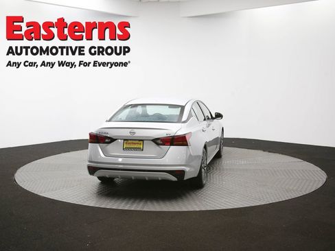 Used 2024 Nissan Altima 2.5 SV image 35