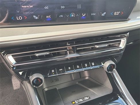 New 2026 Chevrolet Traverse LT w/ Driver Confidence Package image 34