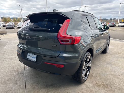 Used 2026 Volvo XC40 B5 Ultra w/ Climate Package AWD/4WD image 5
