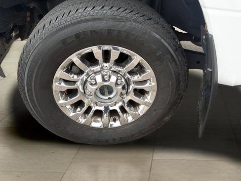 Used 2022 Ford F250 XLT w/ XLT Premium Package AWD/4WD image 36
