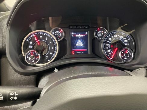 Used 2025 RAM 2500 Big Horn AWD/4WD image 15