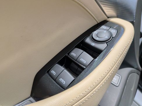Used 2023 Cadillac CT5 Luxury w/ Sun And Sound Package RWD image 31