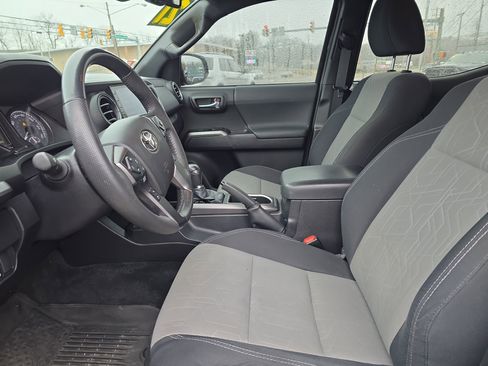 Used 2021 Toyota Tacoma TRD Off-Road w/ Blackout Package (TMS) image 12