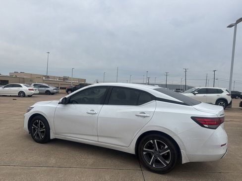 Certified 2025 Nissan Sentra SV image 14