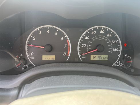 Used 2010 Toyota Corolla LE image 8