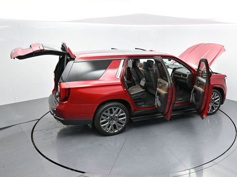Used 2025 GMC Yukon Denali Ultimate AWD/4WD image 51