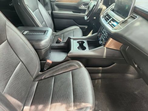 Used 2023 Chevrolet Tahoe High Country AWD/4WD image 14