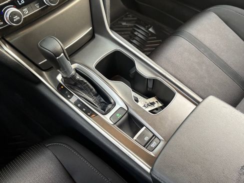 Used 2019 Honda Accord EX image 20