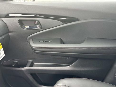 New 2026 Honda Ridgeline Black Edition image 25