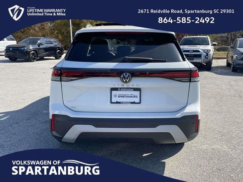 New 2026 Volkswagen Tiguan SE image 5