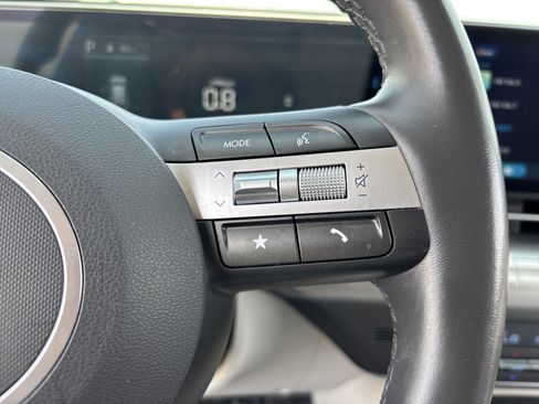 Used 2024 Hyundai Kona SEL FWD image 27