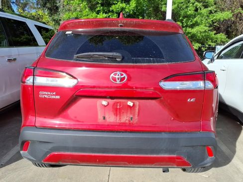 Certified 2023 Toyota Corolla Cross LE image 5