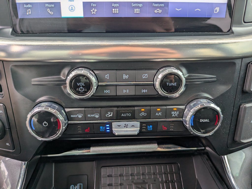 Used 2023 Ford F150 Lariat AWD/4WD image 28