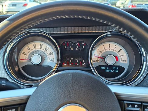 Used 2010 Ford Mustang GT Premium image 23