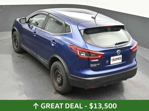 Used 2020 Nissan Rogue Sport S image 39